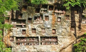 Toraja Tombs