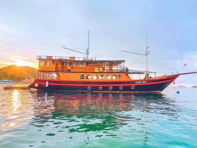 Kanha Loka - Boat 2