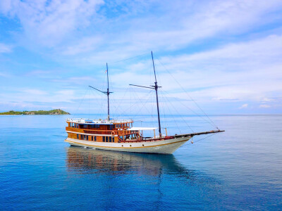 Senada - Boat