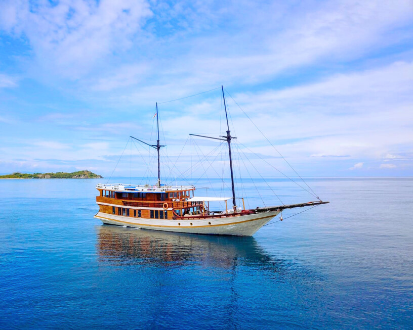 Senada - Boat