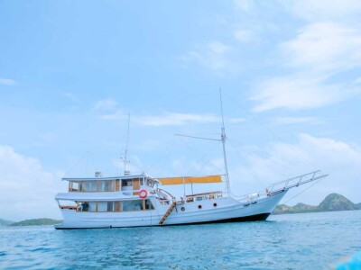 trip kapal labuan bajo